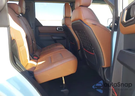 2024 Ford Bronco Heritage Limited Edition z USA, uszkodzony, nr VIN 1FMEE4GP5RLA74006